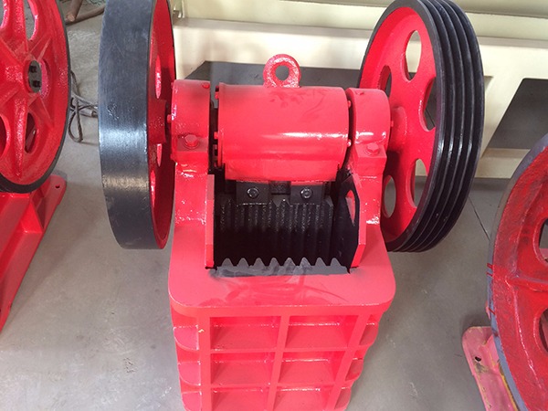 MOBILE STONE CRUSHER FOR SELL